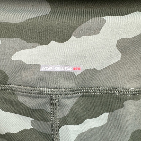 Aerie Move Green Camo Leggings Size XL - Picture 4 of 5